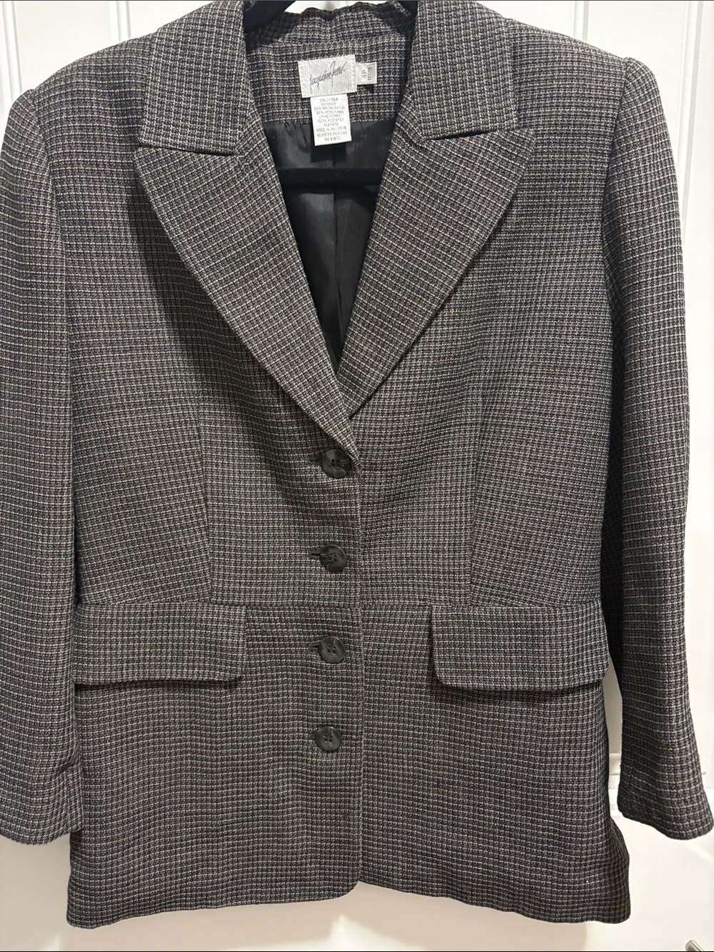 Jacqueline Ferrar Petite 2P Wool Blend Plaid Blazer
